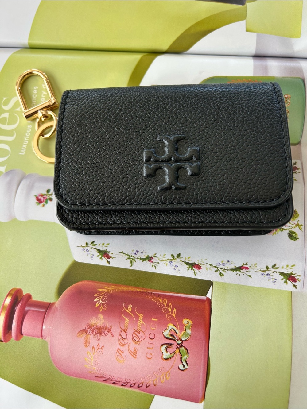 Tory Burch black Pebbled Leather Thea flip card chain Case -ID holder new